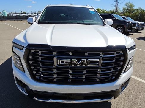 Used 2025 GMC Yukon XL Denali Ultimate AWD/4WD image 7
