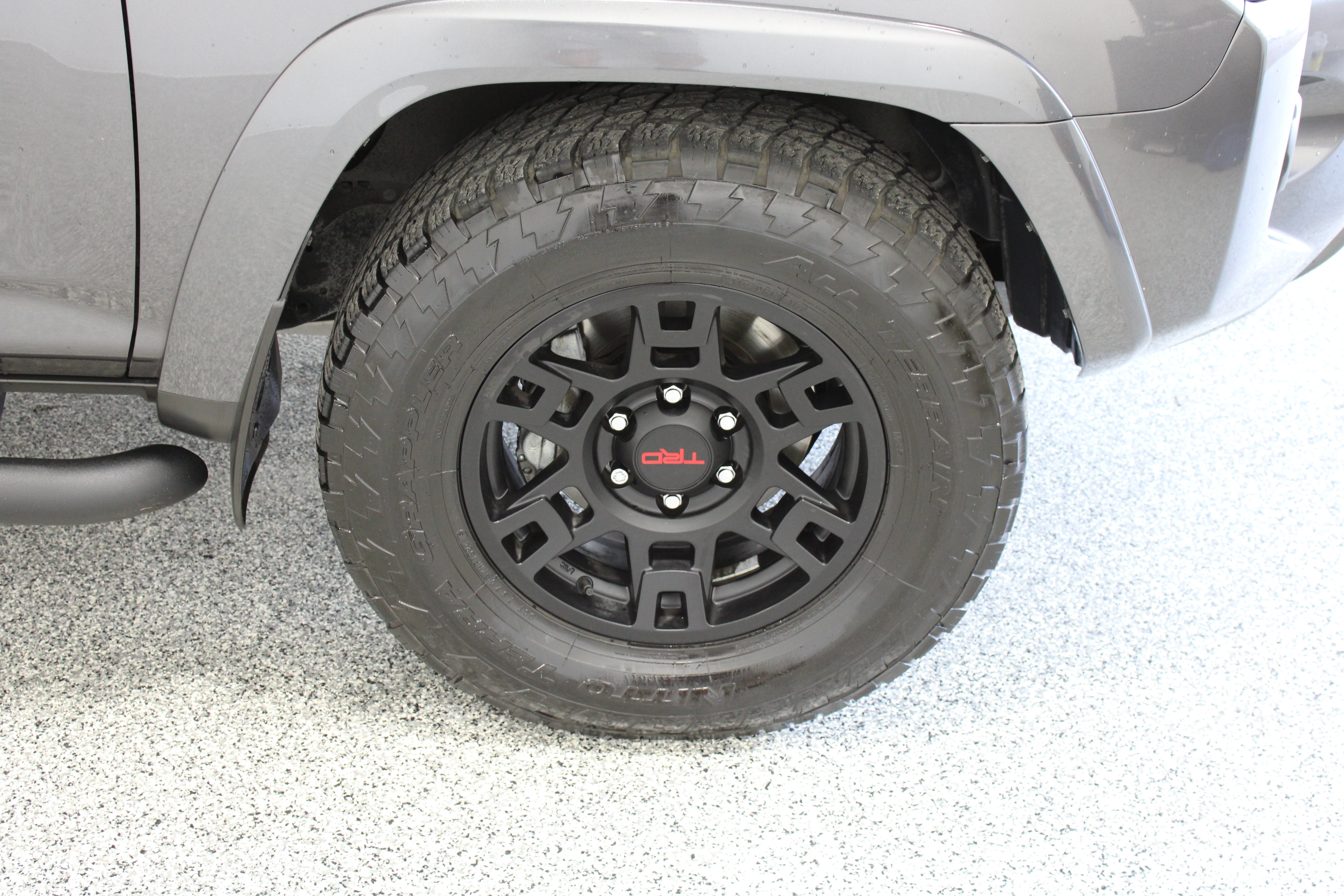 Used 2023 Toyota 4Runner SR5 Premium w/ Moonroof Package RWD image 5