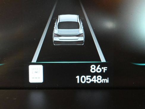 Certified 2025 Hyundai Elantra Sport FWD image 39