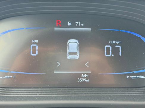 Used 2026 Hyundai Venue SEL FWD image 21