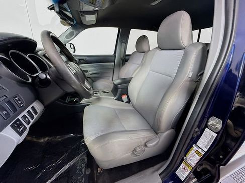 Used 2013 Toyota Tacoma PreRunner w/ TRD Sport Pkg RWD image 19