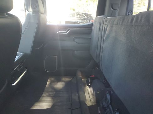 Used 2023 GMC Sierra 1500 SLT w/ SLT Premium Package image 9