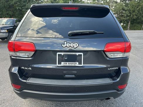 Used 2015 Jeep Grand Cherokee Laredo w/ Quick Order Package 23E AWD/4WD image 4