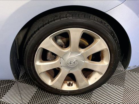 Used 2011 Hyundai Elantra Limited w/ Premium Pkg 5 FWD image 12