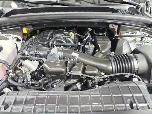 Used 2023 Jeep Grand Cherokee L Limited w/ Luxury Tech Group II AWD/4WD image 18