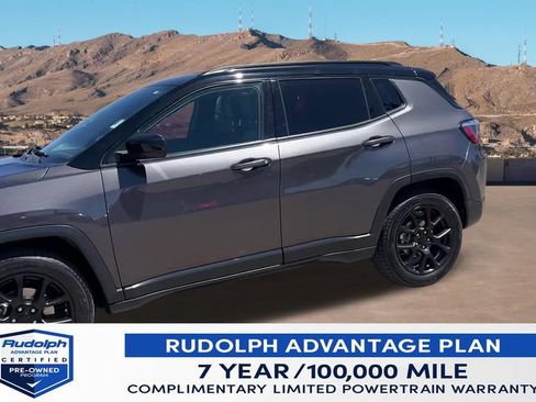 Used 2022 Jeep Compass Latitude FWD image 5