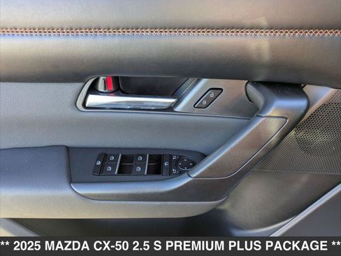Used 2025 MAZDA CX-50 AWD 2.5 S w/ Premium Plus Pkg image 6