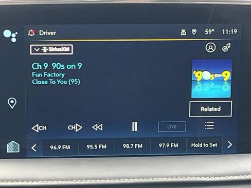 Used 2023 Chevrolet Suburban Premier image 14