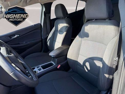 Used 2018 Chevrolet Cruze LS image 15