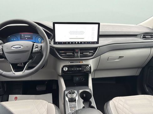 Certified 2023 Ford Escape Platinum w/ Premium Technology Package FWD image 18
