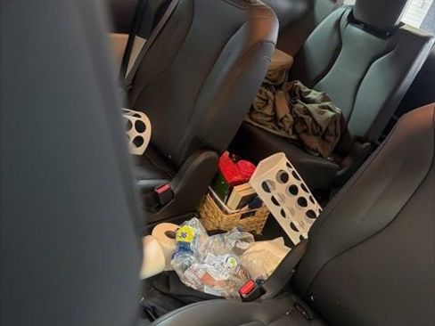 Certified 2024 Kia Carnival LX image 7