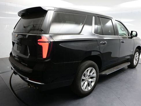 Used 2025 Chevrolet Tahoe Premier AWD/4WD image 7