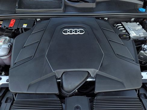 Used 2022 Audi Q7 3.0T Premium Plus w/ Premium Plus Package image 38
