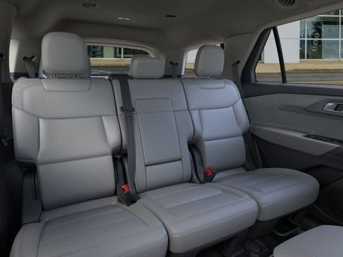 New 2026 Ford Explorer Active AWD/4WD image 34