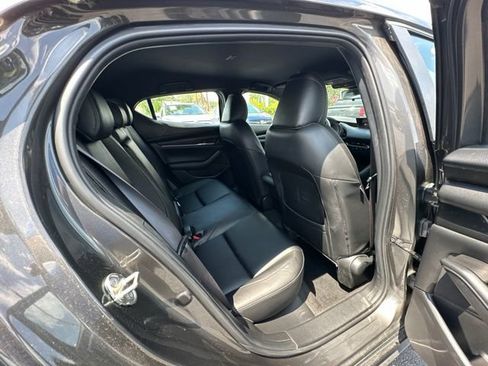 Used 2023 MAZDA MAZDA3 s FWD image 17