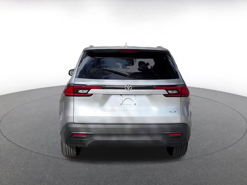 Used 2025 Toyota Grand Highlander FWD image 12