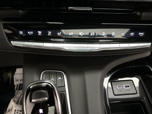Used 2024 Cadillac Escalade Sport w/ LPO, ONYX Package AWD/4WD image 41