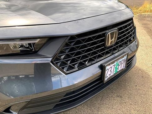 Used 2024 Honda Accord EX image 31
