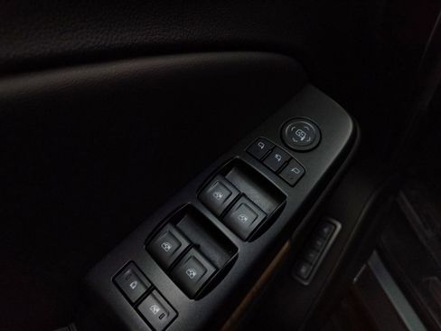 Used 2018 GMC Yukon Denali w/ Denali Ultimate Package image 12