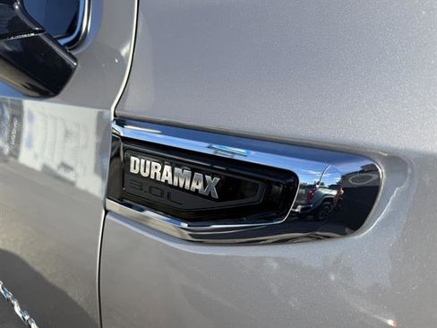 Used 2021 GMC Yukon SLT w/ SLT Luxury Package image 10