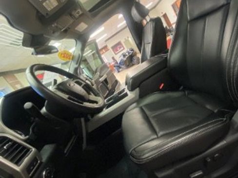 Used 2021 Ford F250 Lariat image 25