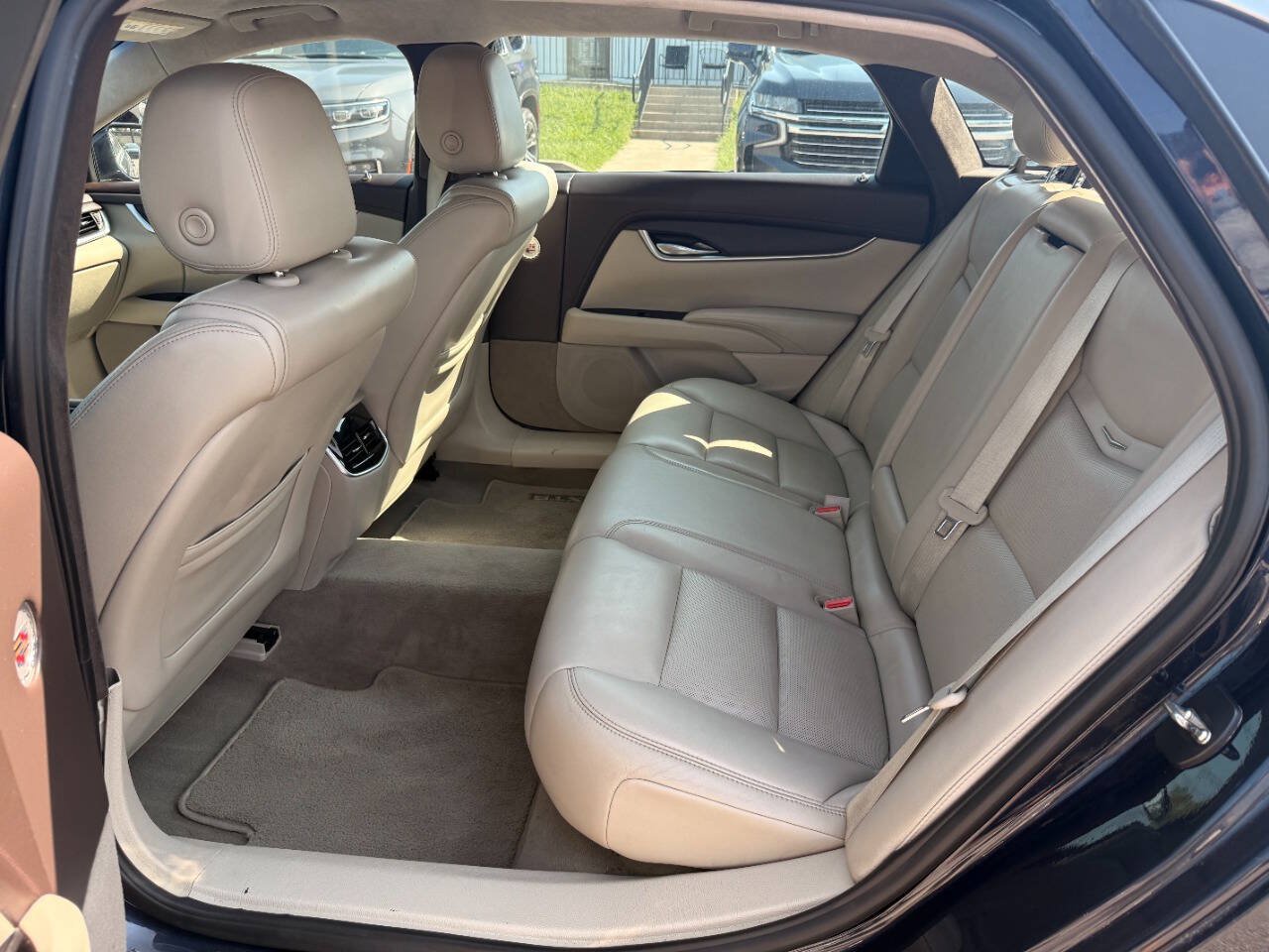 Used 2015 Cadillac XTS Limousine FWD image 18