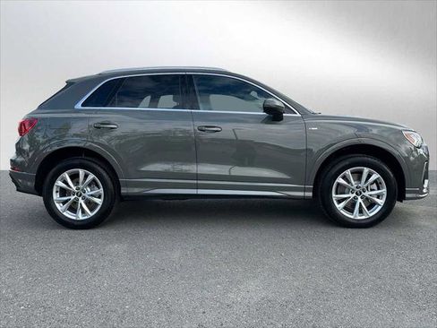 New 2025 Audi Q3 2.0T Premium image 2