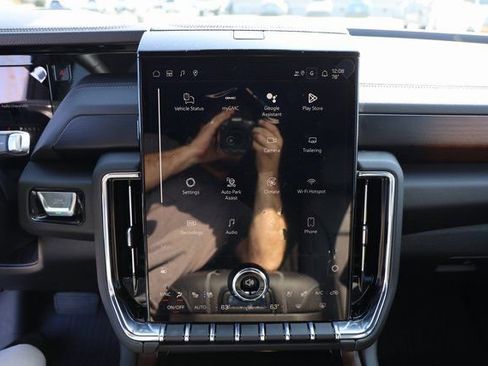 New 2026 GMC Yukon XL Denali w/ Denali Reserve Package image 20