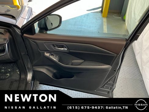 Used 2023 Nissan Rogue SV w/ SV Premium Package AWD/4WD image 38
