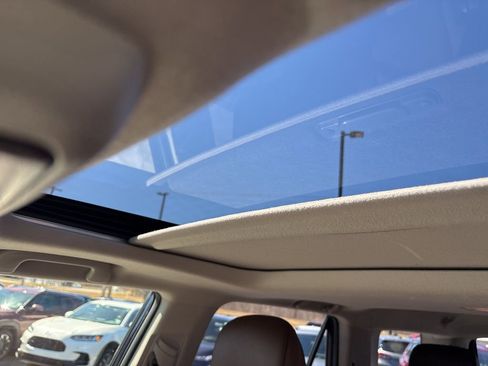 Used 2020 Toyota 4Runner Limited image 9