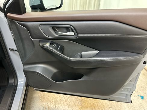 Certified 2022 Nissan Rogue SL w/ SL Premium Package image 28