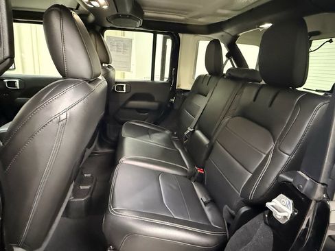 Used 2023 Jeep Wrangler Sahara w/ Cold Weather Group image 13