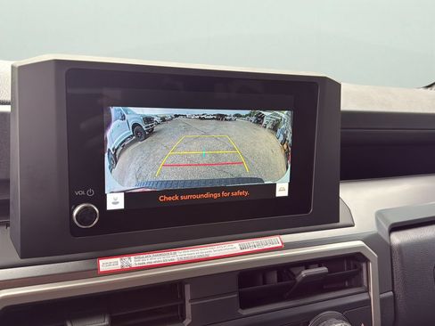 Used 2025 Toyota 4Runner SR5 RWD image 18