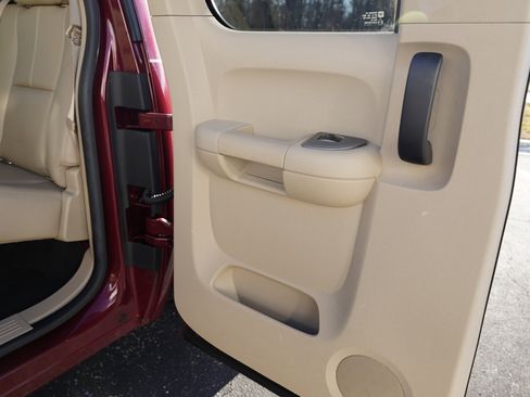 Used 2007 Chevrolet Silverado 1500 LT w/ 1LT Convenience Package image 44