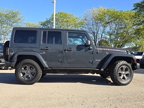 Used 2017 Jeep Wrangler Unlimited Rubicon image 28