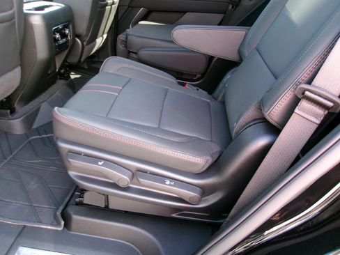 New 2026 Chevrolet Tahoe RST image 13