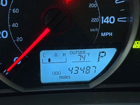 Used 2014 Toyota RAV4 XLE FWD image 9