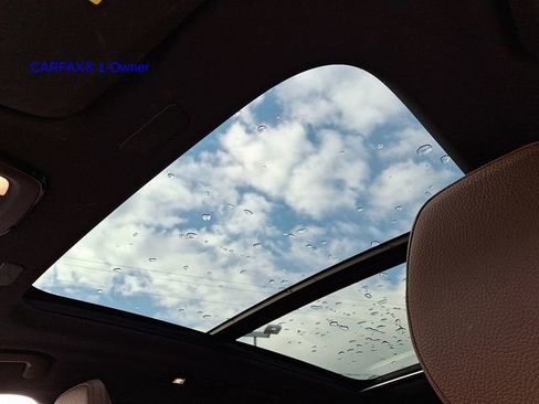 Certified 2023 Volvo XC60 B5 Plus w/ Climate Package image 15