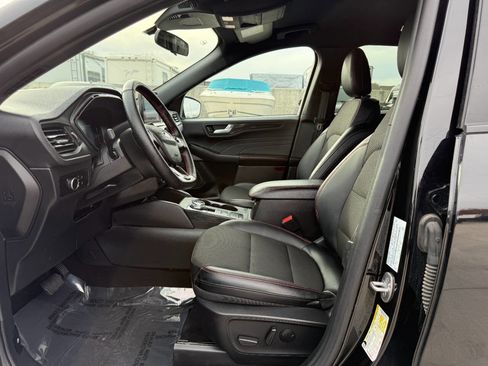 Used 2025 Ford Escape ST-Line image 14