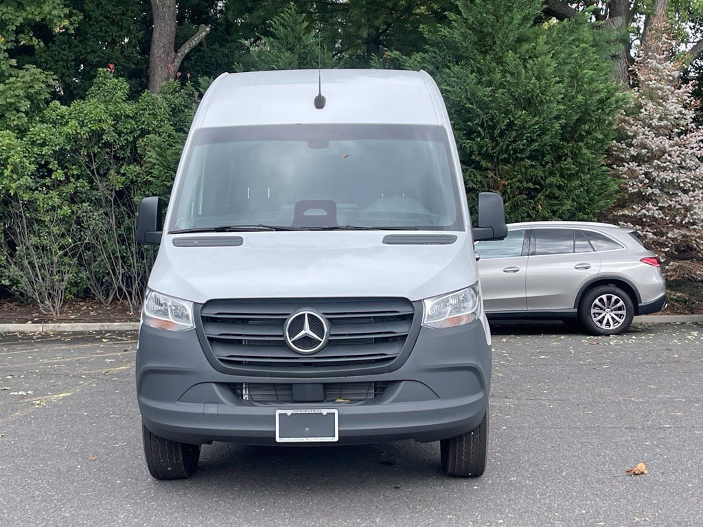 New 2025 Mercedes-Benz Sprinter 2500 image 1