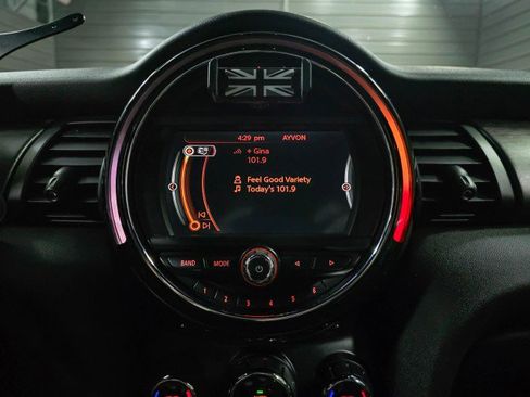 Used 2017 MINI Cooper Convertible image 22