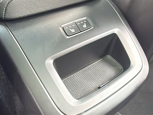 Certified 2025 Volvo V60 B5 Cross Country Plus image 26