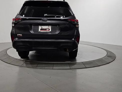 Used 2026 Subaru Forester Premium AWD/4WD image 5