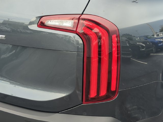 Used 2022 Kia Telluride EX w/ EX Premium Package FWD image 10