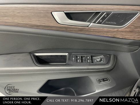 Used 2024 Volkswagen Atlas SEL Premium R-Line image 19