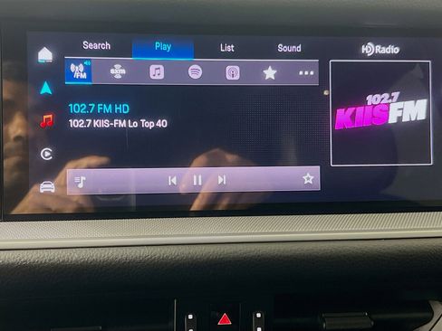 Used 2024 Porsche Cayenne image 15