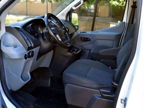 Used 2017 Ford Transit 350 XLT image 11