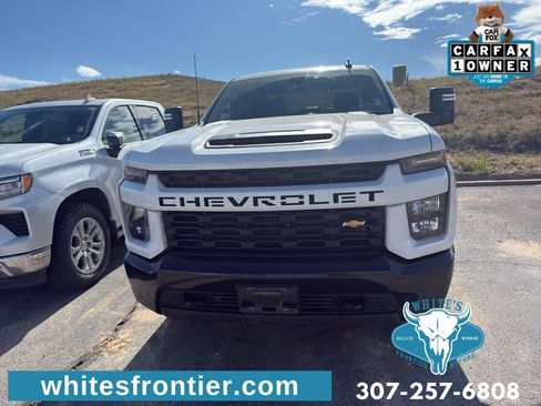 Used 2022 Chevrolet Silverado 2500 Custom w/ Custom Value Package AWD/4WD image 2