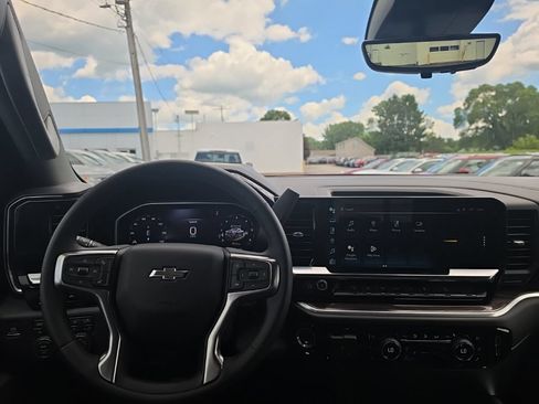 New 2026 Chevrolet Silverado 2500 LTZ w/ LTZ Plus Package AWD/4WD image 12