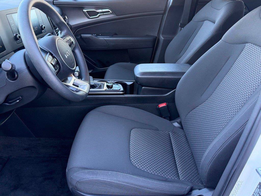 Used 2024 Kia Sportage LX FWD image 10